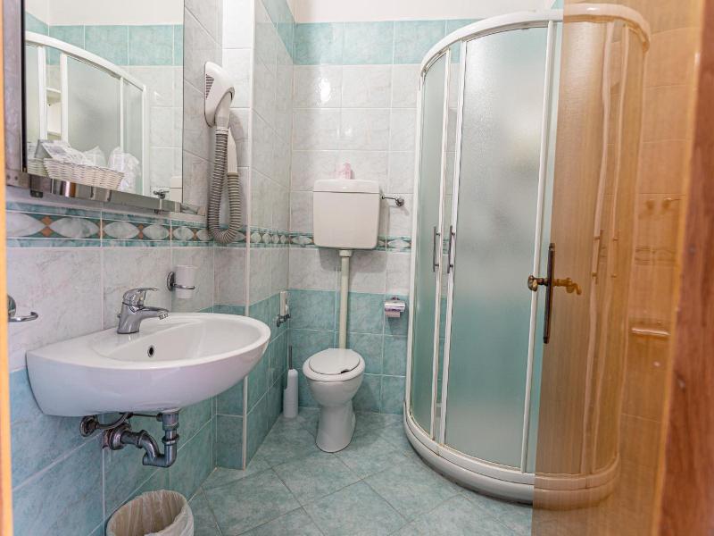Hotel Residence & Suites image