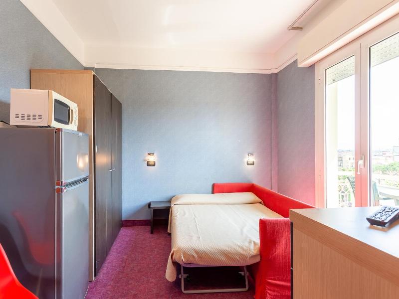 Hotel Residence & Suites image