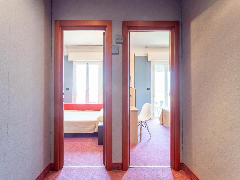 Hotel Residence & Suites image
