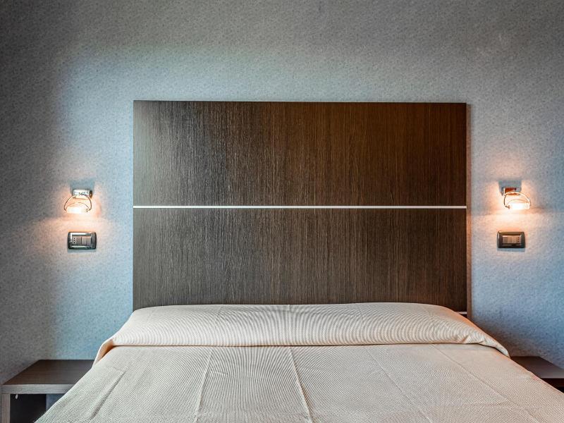 Hotel Residence & Suites image