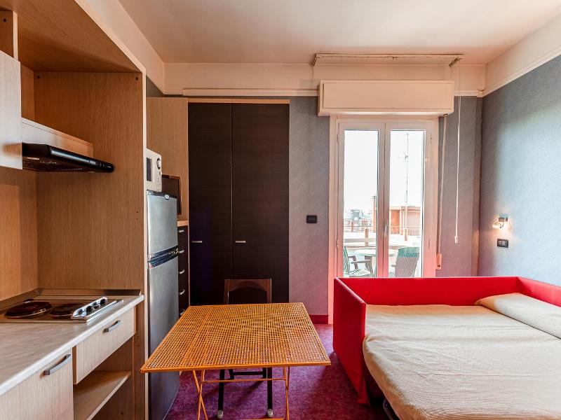 Hotel Residence & Suites image