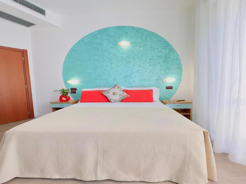 Hotel Residence & Suites image
