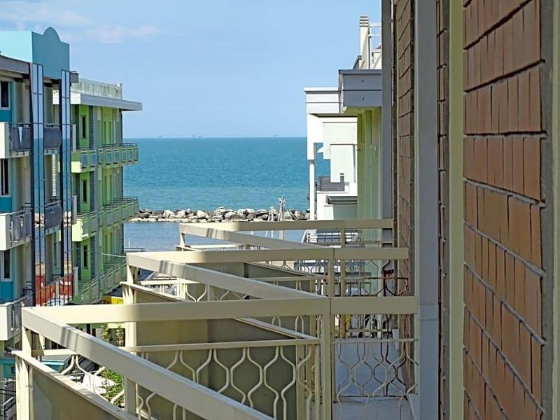 Hotel Residence & Suites image