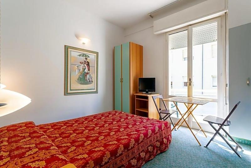 Hotel Residence & Suites image