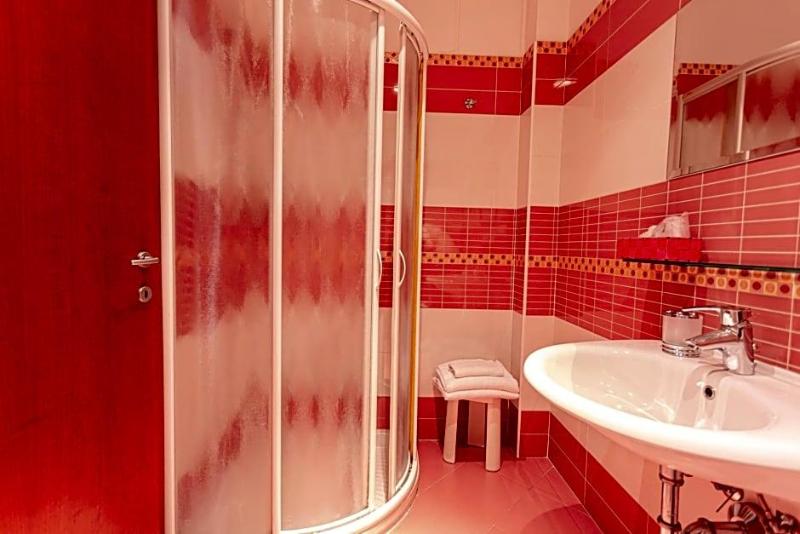 Hotel Residence & Suites image