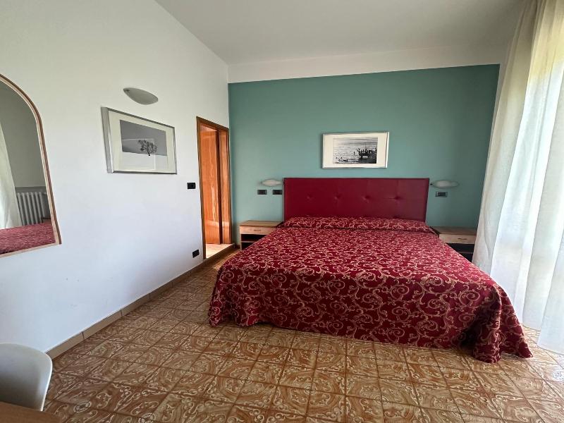 Hotel Residence & Suites image