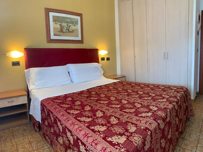 Hotel Residence & Suites image