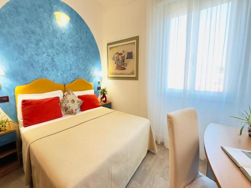 Hotel Residence & Suites image