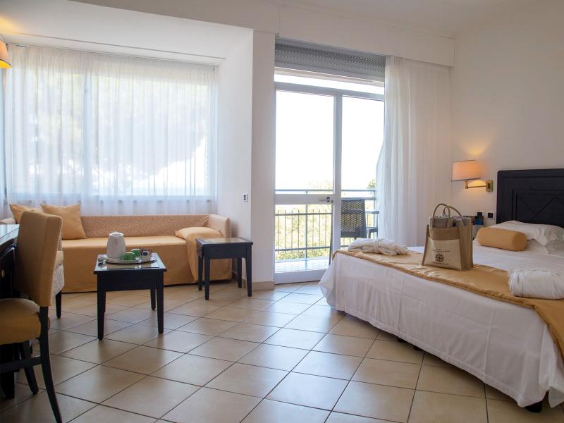 JR Resort Elba International image