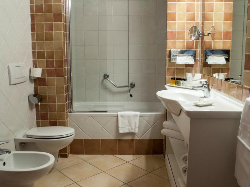 JR Resort Elba International image