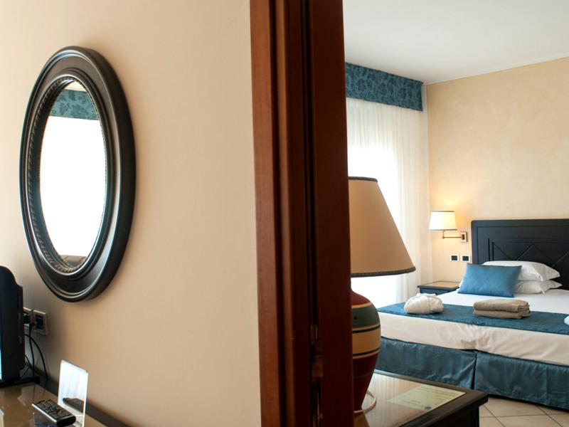 JR Resort Elba International image
