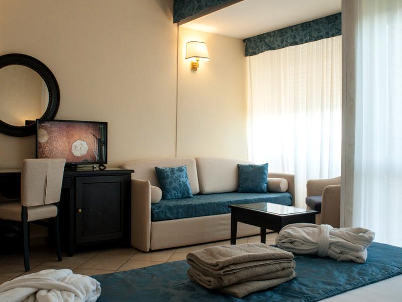 JR Resort Elba International image