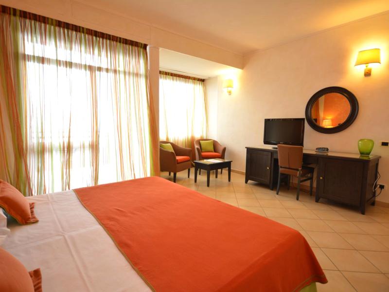 JR Resort Elba International image