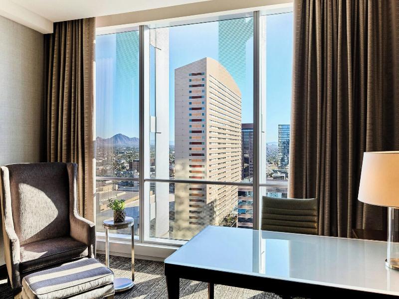 Westin Phoenix Downtown image