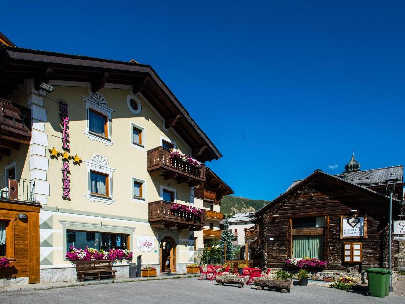 Hotel Alba image