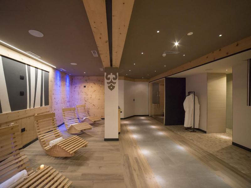 Hotel Alba image