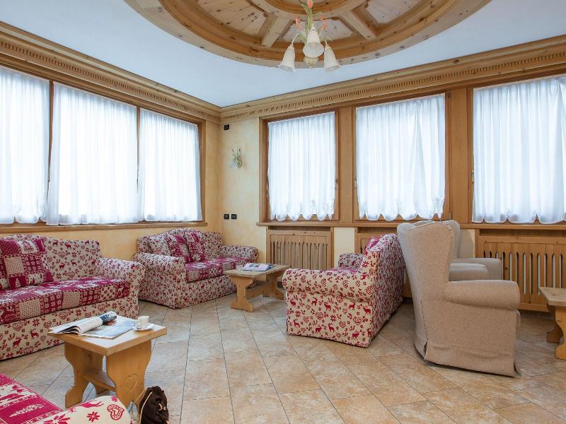 Hotel Alba image