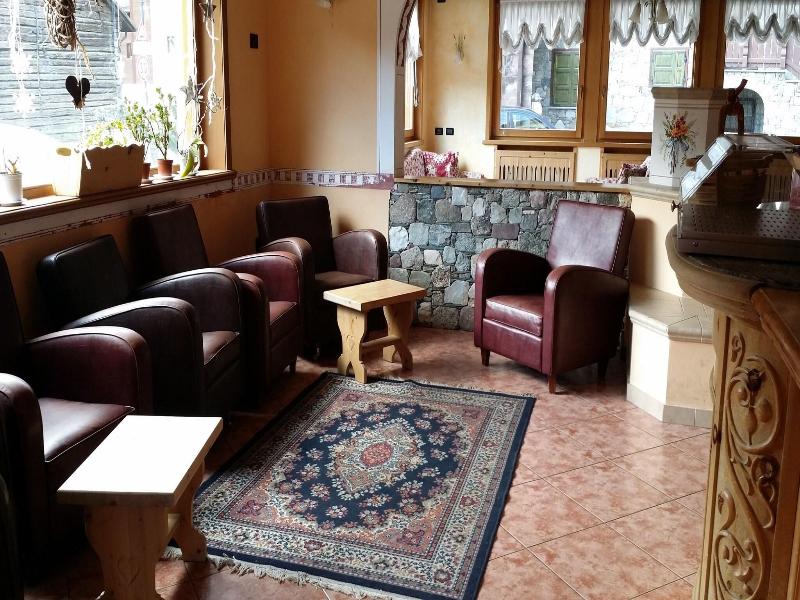 Hotel Alba image