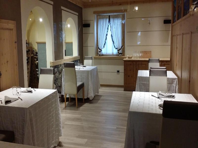 Hotel Alba image