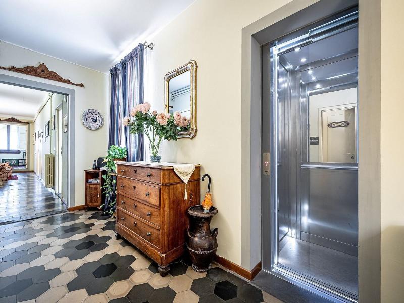 Bellevue House Hotel image