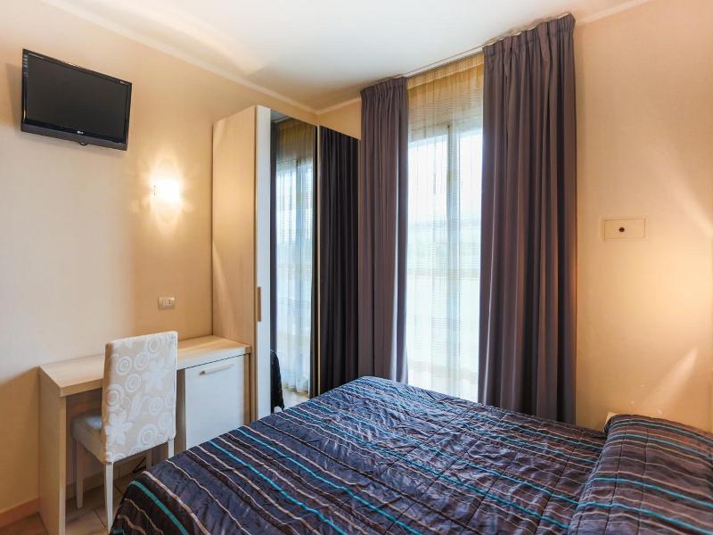 Hotel Caribia image