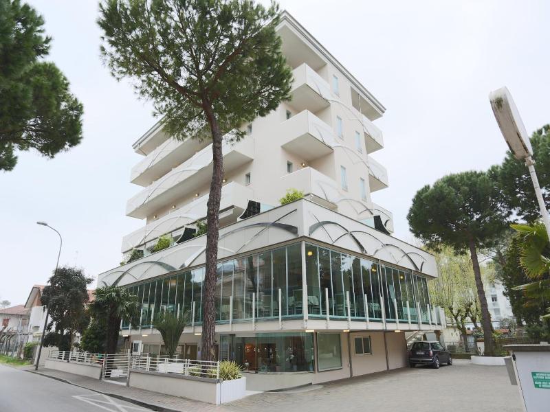 Hotel Caribia image