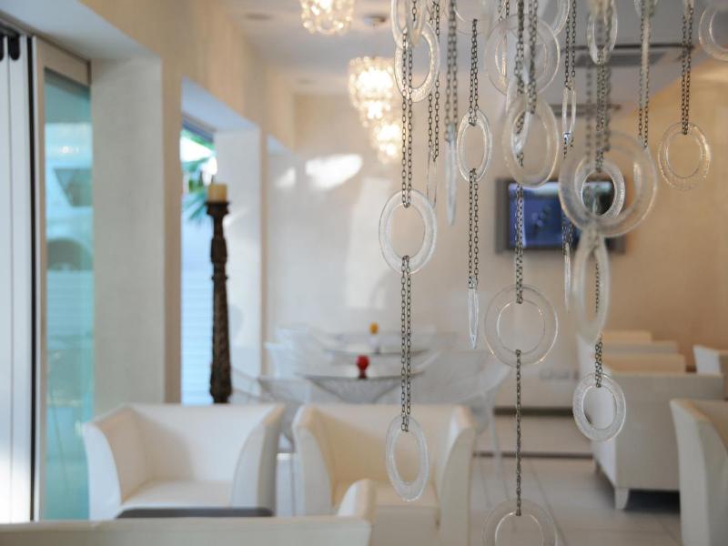 Hotel Caribia image