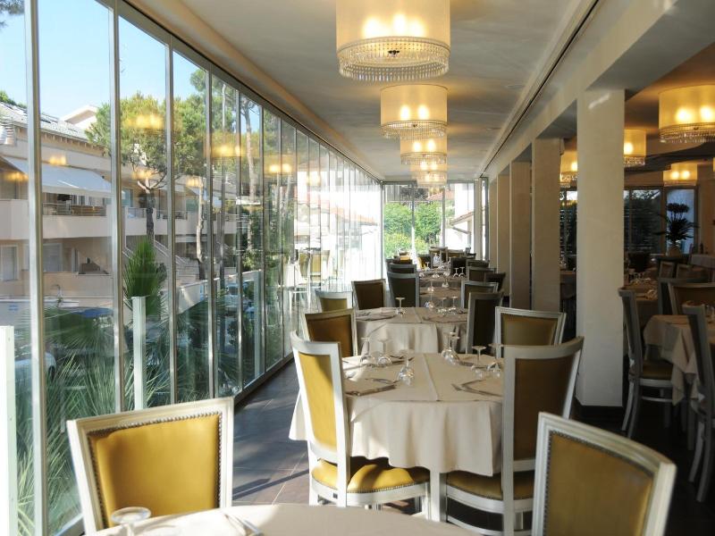 Hotel Caribia image