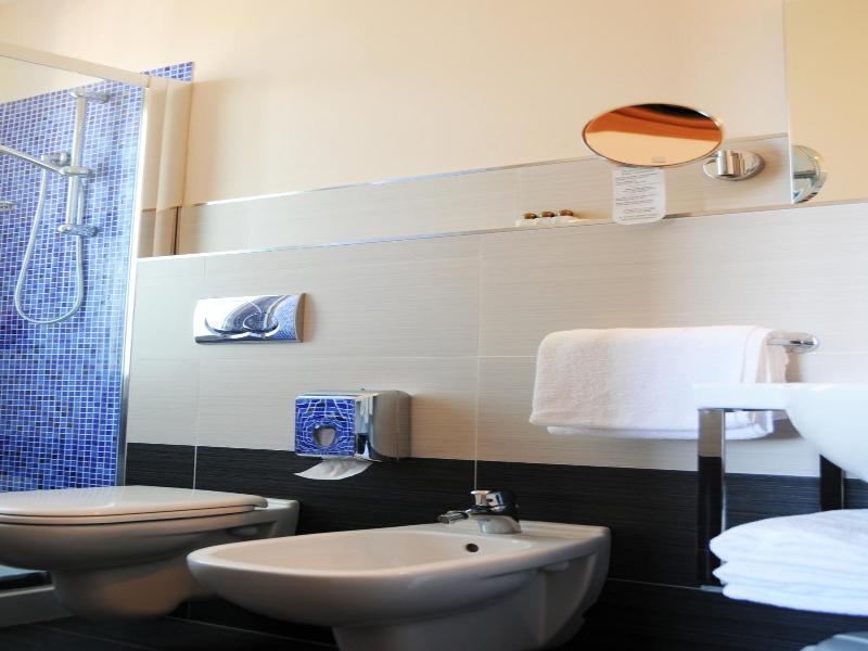 Hotel Caribia image