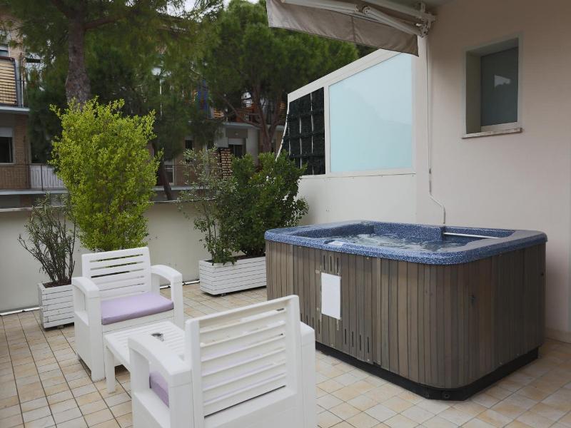 Hotel Caribia image