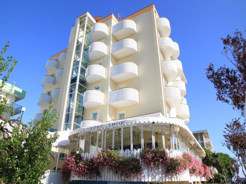 SALUS SMART CHIC HOTEL image