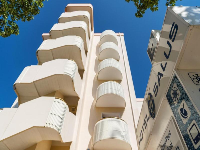 SALUS SMART CHIC HOTEL image