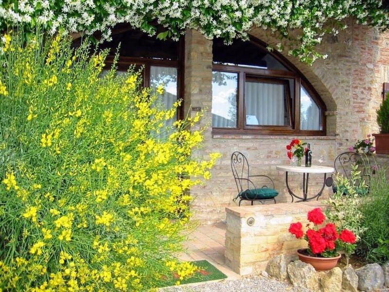 Aia Country Holidays image
