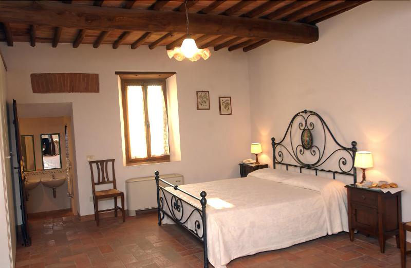 Aia Country Holidays image