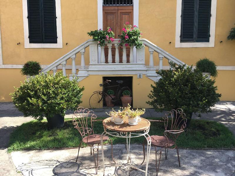 Lucca In Villa image