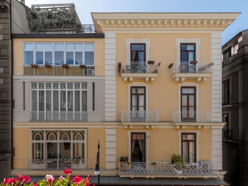 Palazzo Starace image