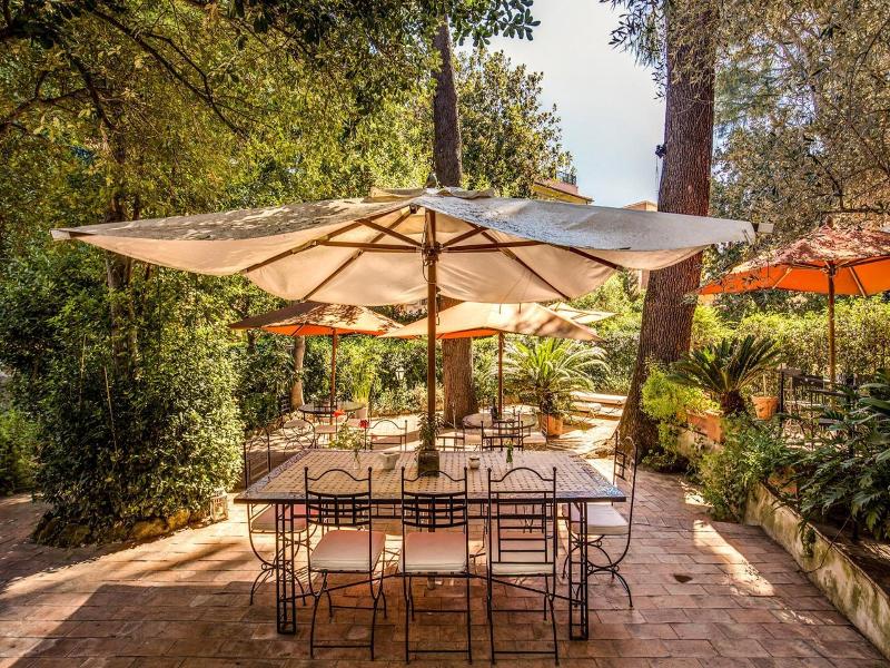Hotel Villa Linneo image