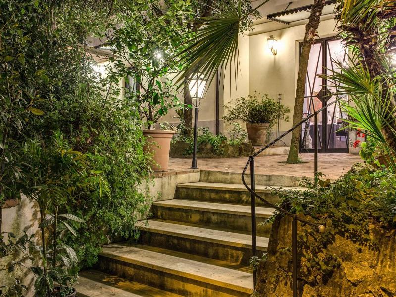 Hotel Villa Linneo image