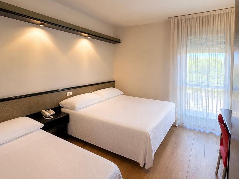 Spa Hotel Parigi 2 image