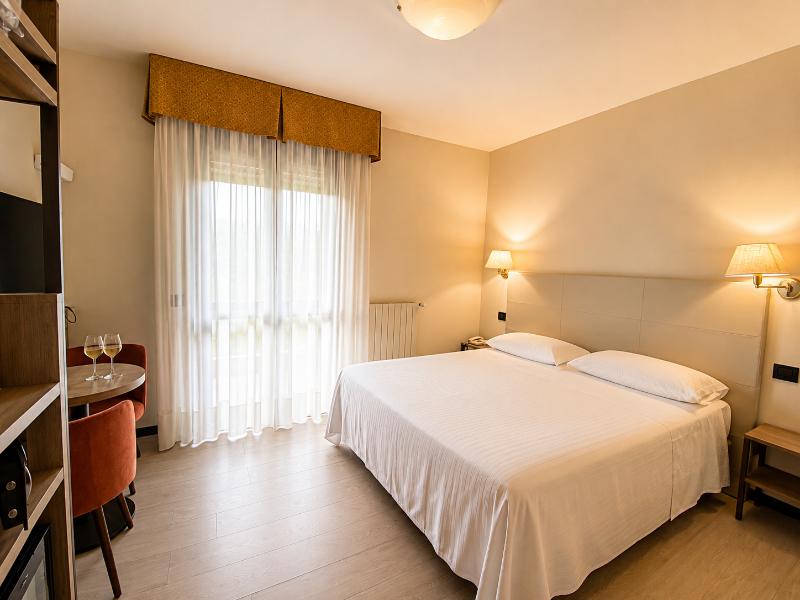 Spa Hotel Parigi 2 image