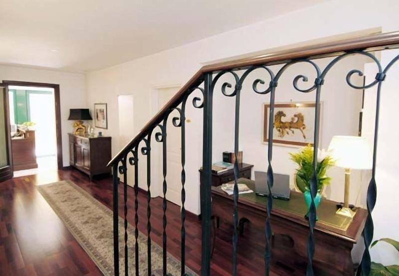 Venice Villa Crispi image