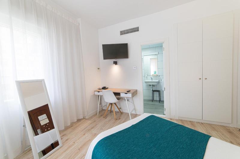 Hotel Goya image