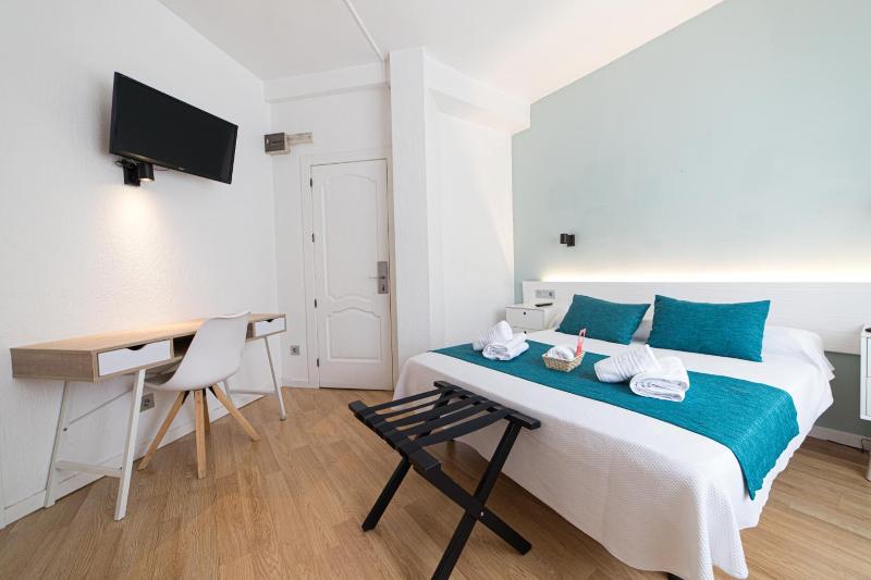 Hotel Goya image