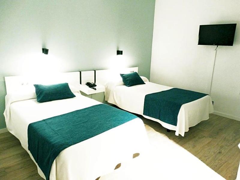 Hotel Goya image