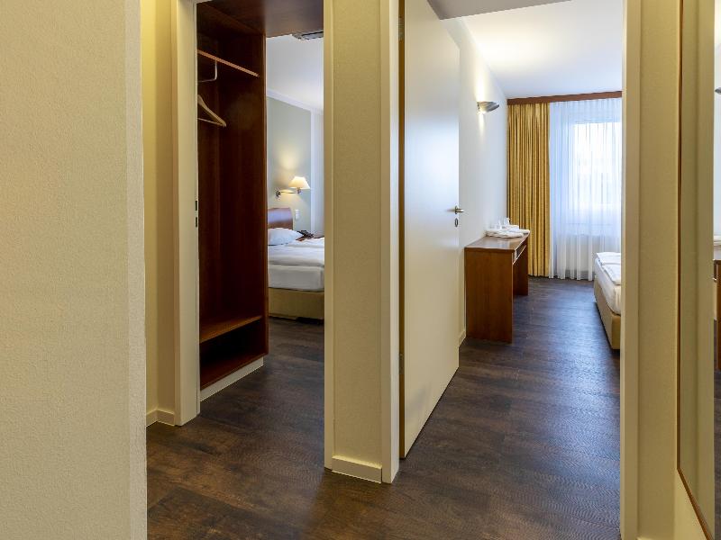 Globana Airport Hotel image