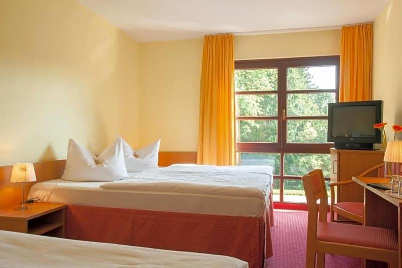 Kim Hotel Im Park image