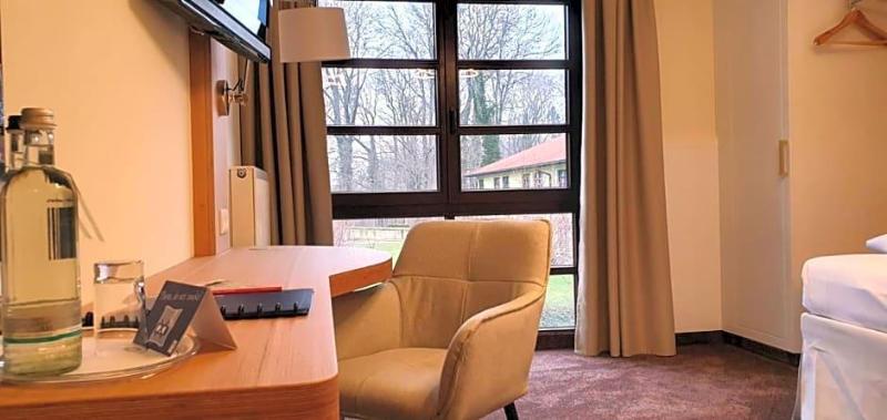 Kim Hotel Im Park image