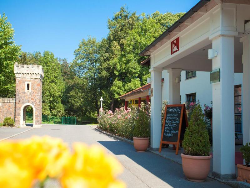 Kim Hotel Im Park image