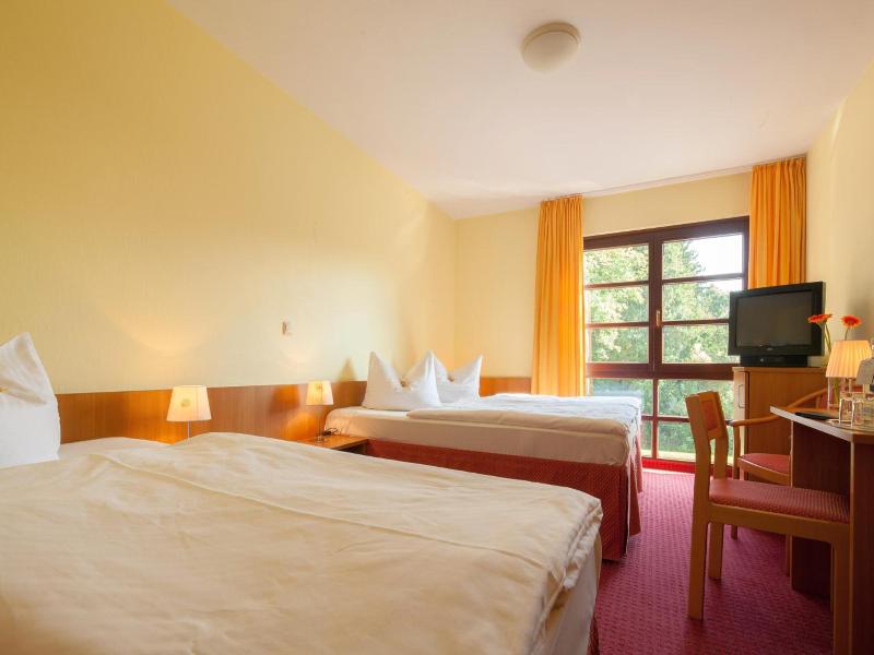 Kim Hotel Im Park image