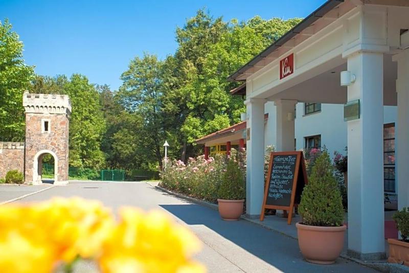Kim Hotel Im Park image